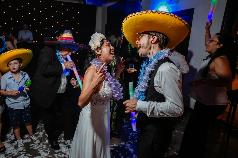 Mariana & Gonza · Estación Fátima · Fotografía 98